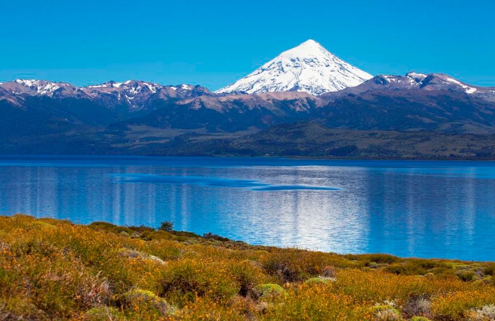 Promoción traslado desde aeropuerto a hotel ida y vuelta + excursiín Lago Huechulafquen y Volcán Lanin